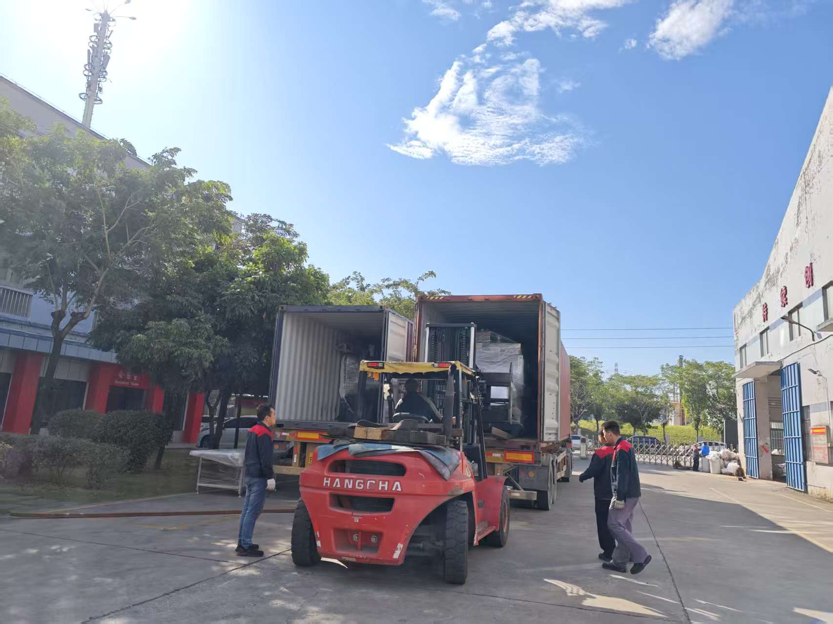 1764118186995096.jpg 微信图片_20251126084508_206_131.jpg